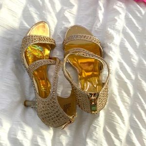 Silver Slipper girls heels! Size 2!